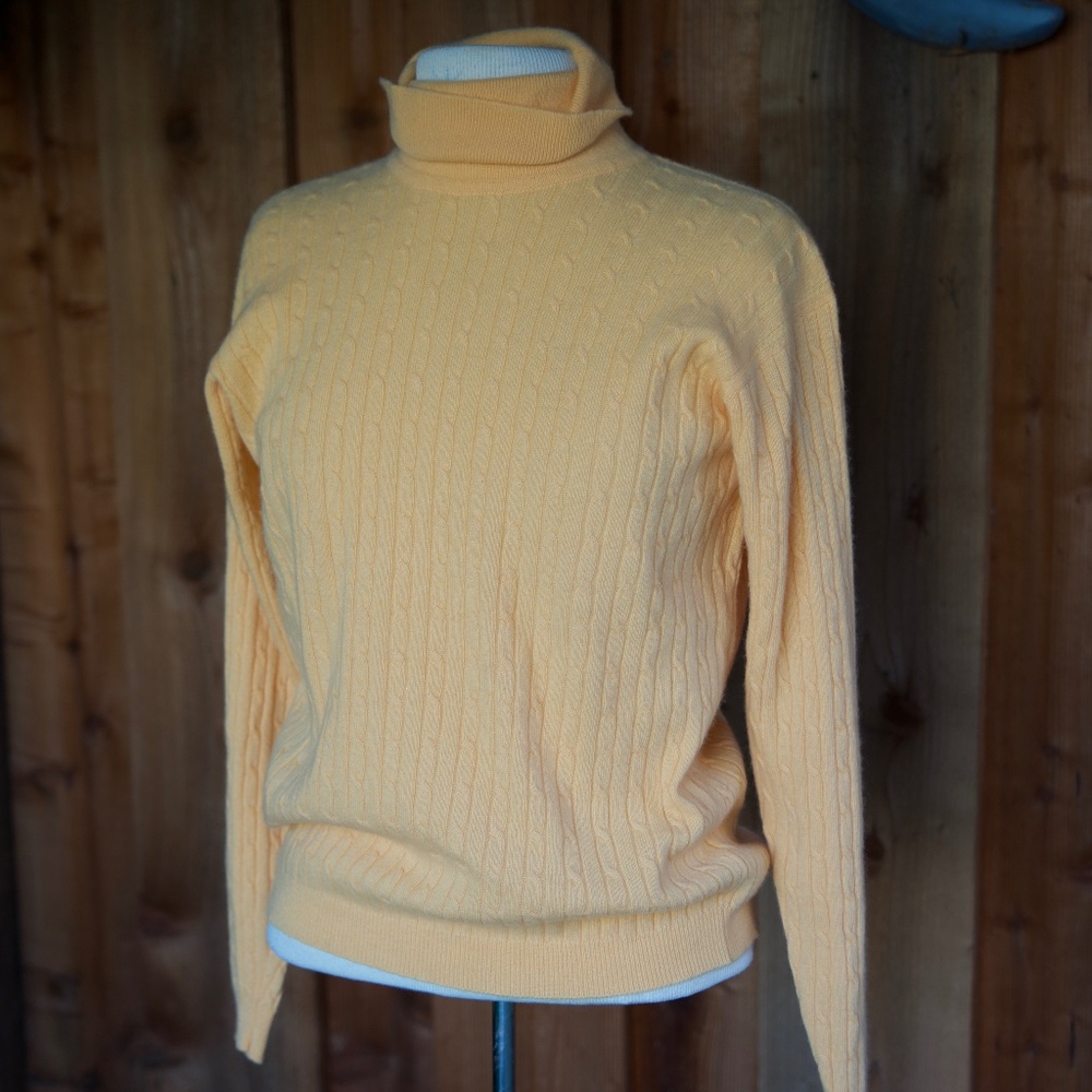Clan Douglas 100% Cashmere Knit Turtleneck Sweater Made In Scotland Woman's L - Picture 10 of 15